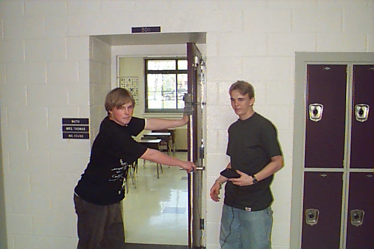 Bb308.jpg (63063 bytes)