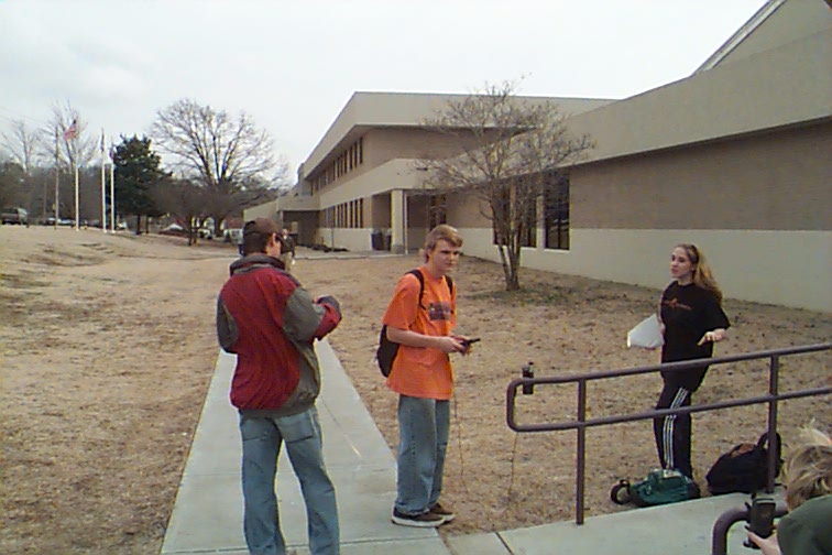 DC0013L.JPG (86525 bytes)