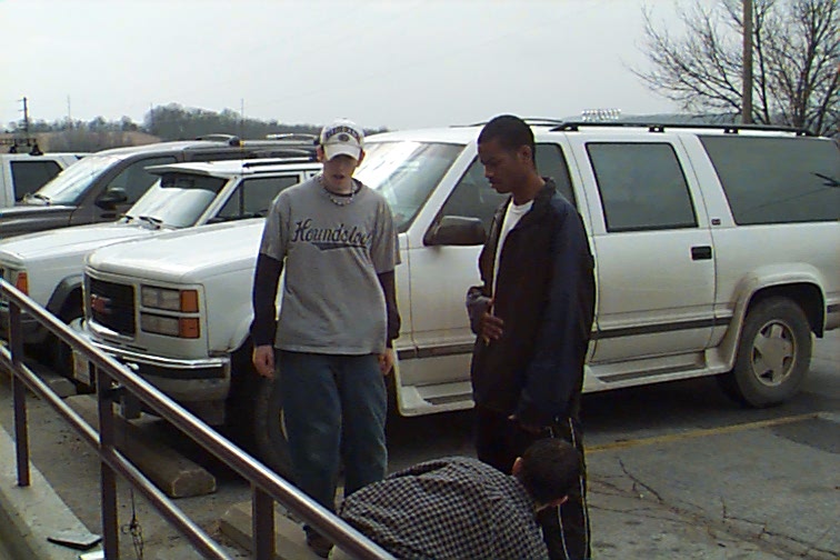 DC0016L.JPG (86265 bytes)