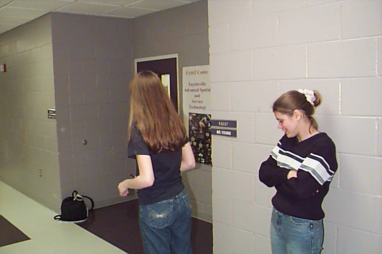 DC0022L.JPG (54661 bytes)